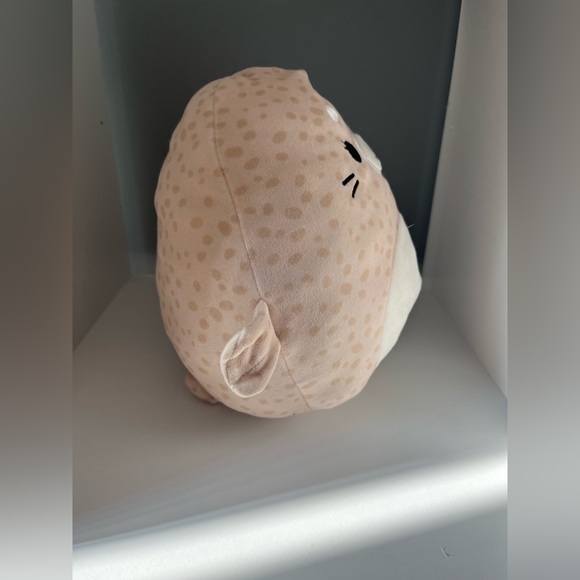Lilou the Seal 8” Squishmallow - Picture 3 of 5